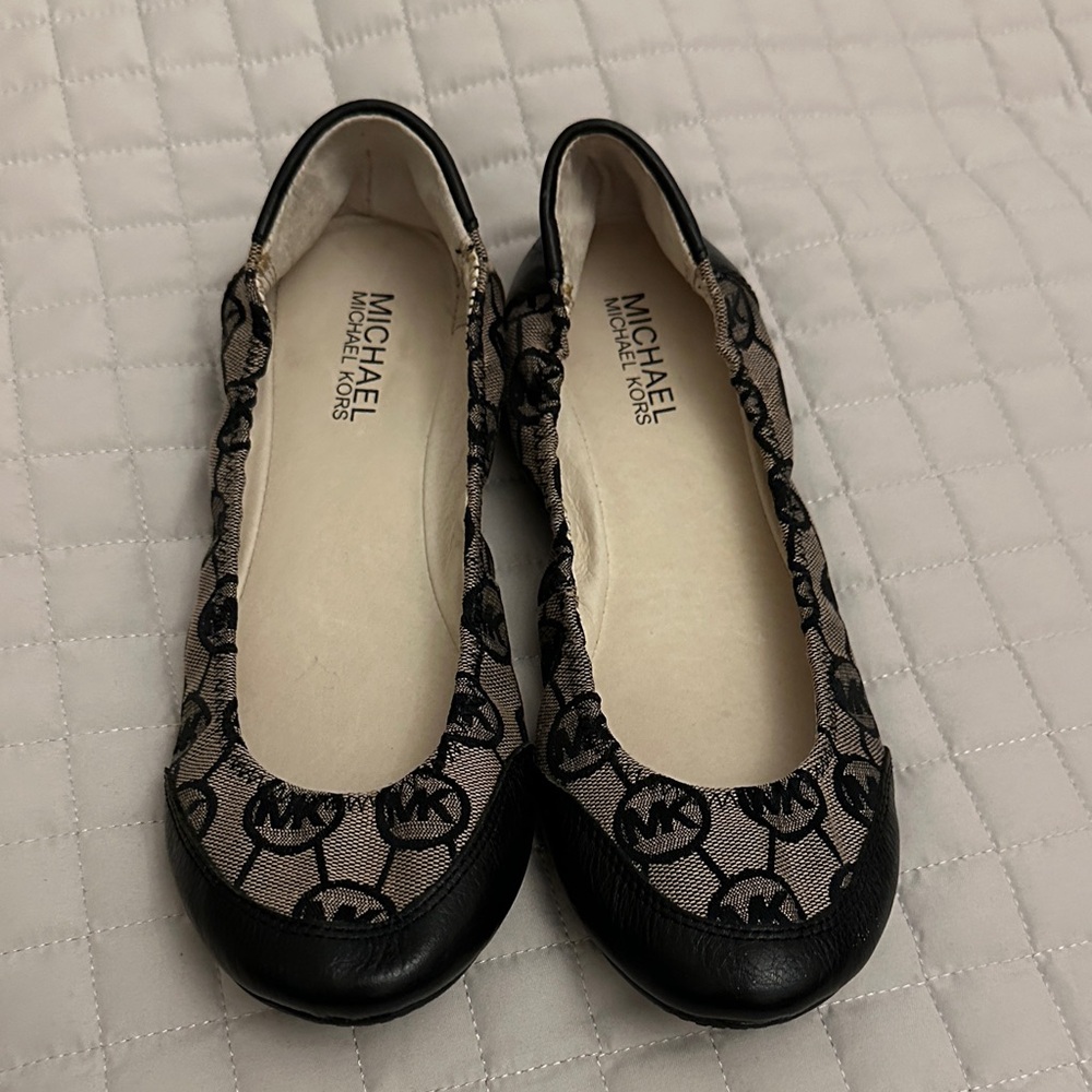 Michael Kors Black and Beige Logo Ballet Flats